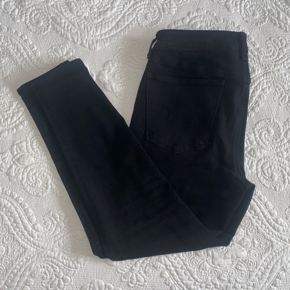 AE High Rise Skinny Jean